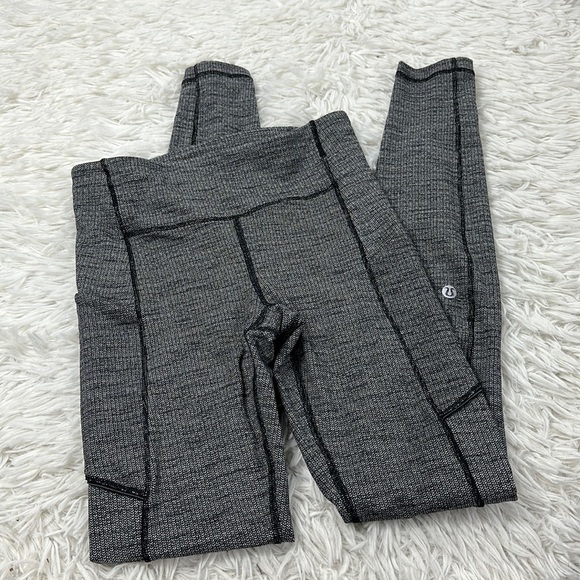 Lululemon Speed Up Tight 28" Full-On Luxtreme Luon Variegated Knit Black Heather - Picture 1 of 6